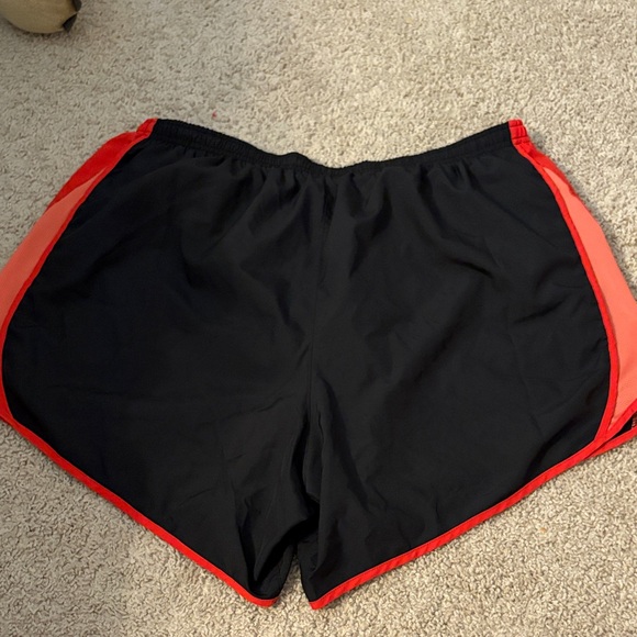 Nike Women's Dri-Fit Shorts with Red Trim - Picture 2 of 3
